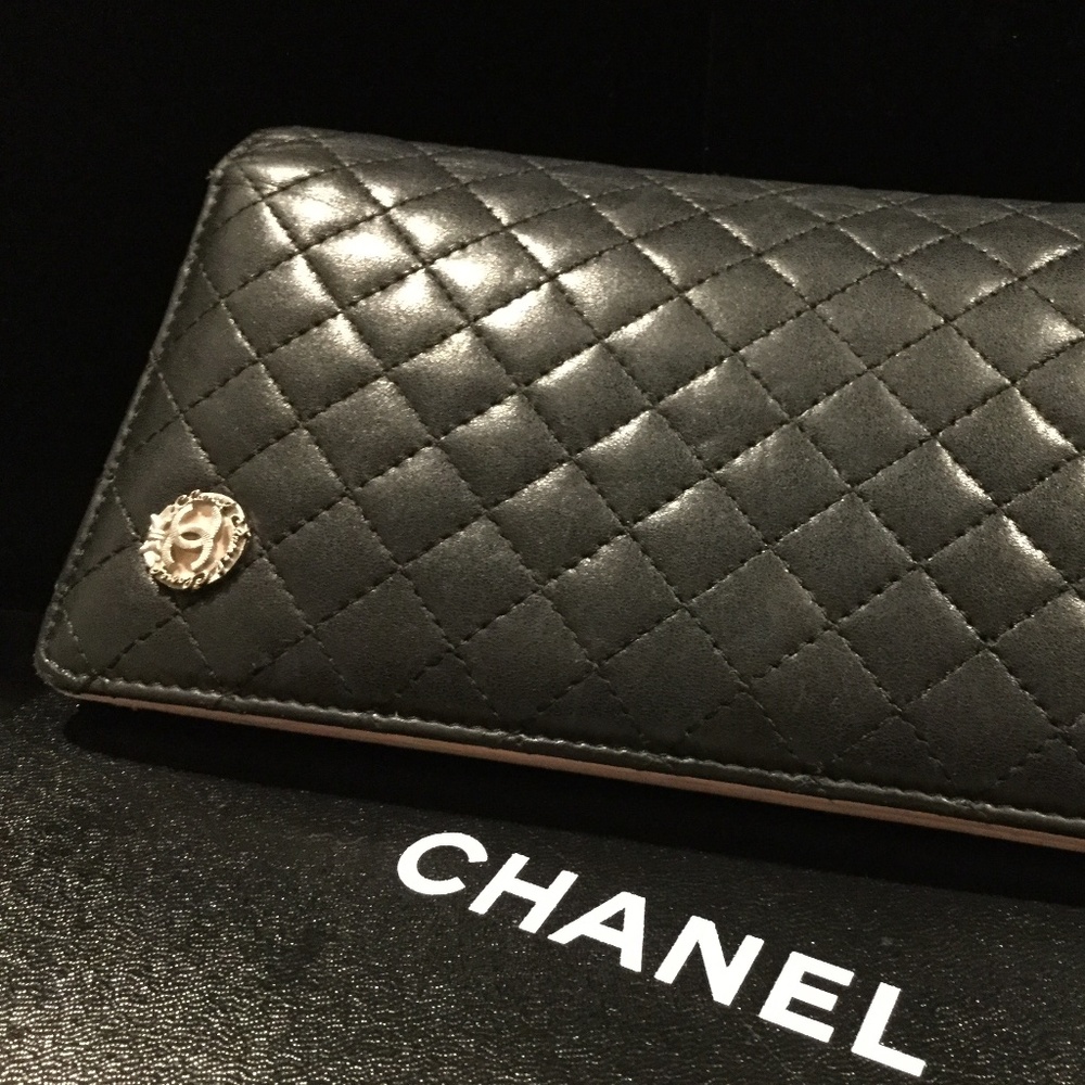 Chanel Lambskin Classic Bifold Long Wallet with Seasonal CC Logo - Picture 3 of 8